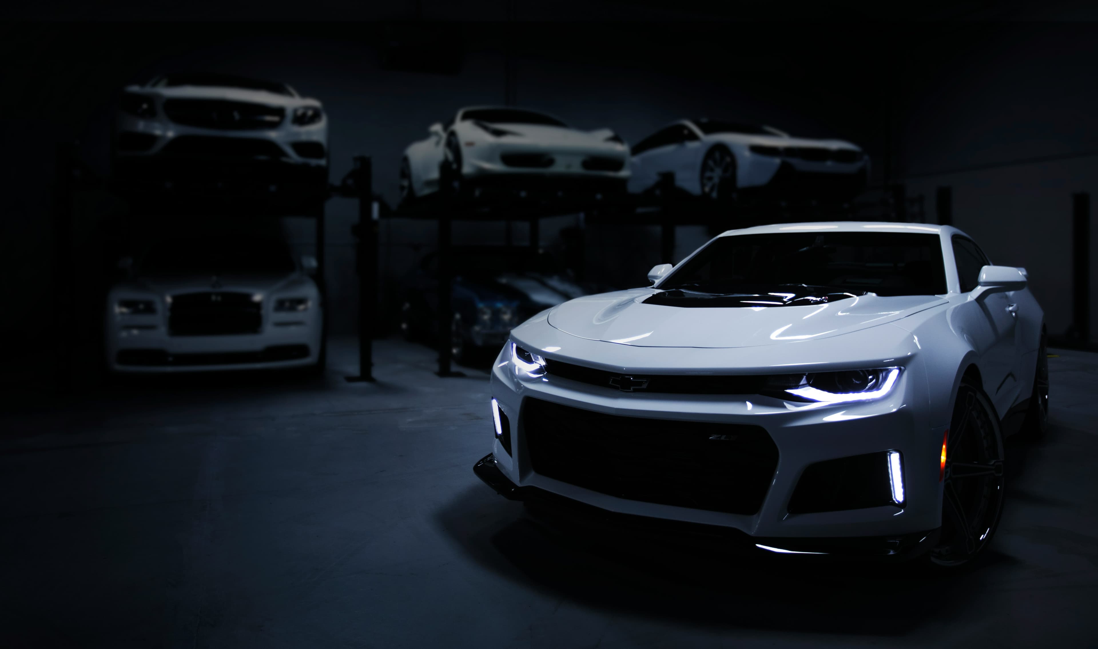 tira car image